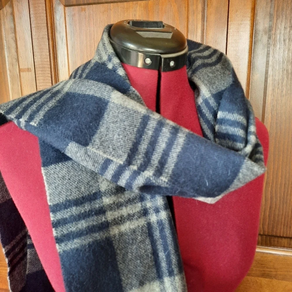 J. Crew Wool Baby Alpaca Gray Navy Blue Plaid Fringe Ends Winter Scarf Unisex OS